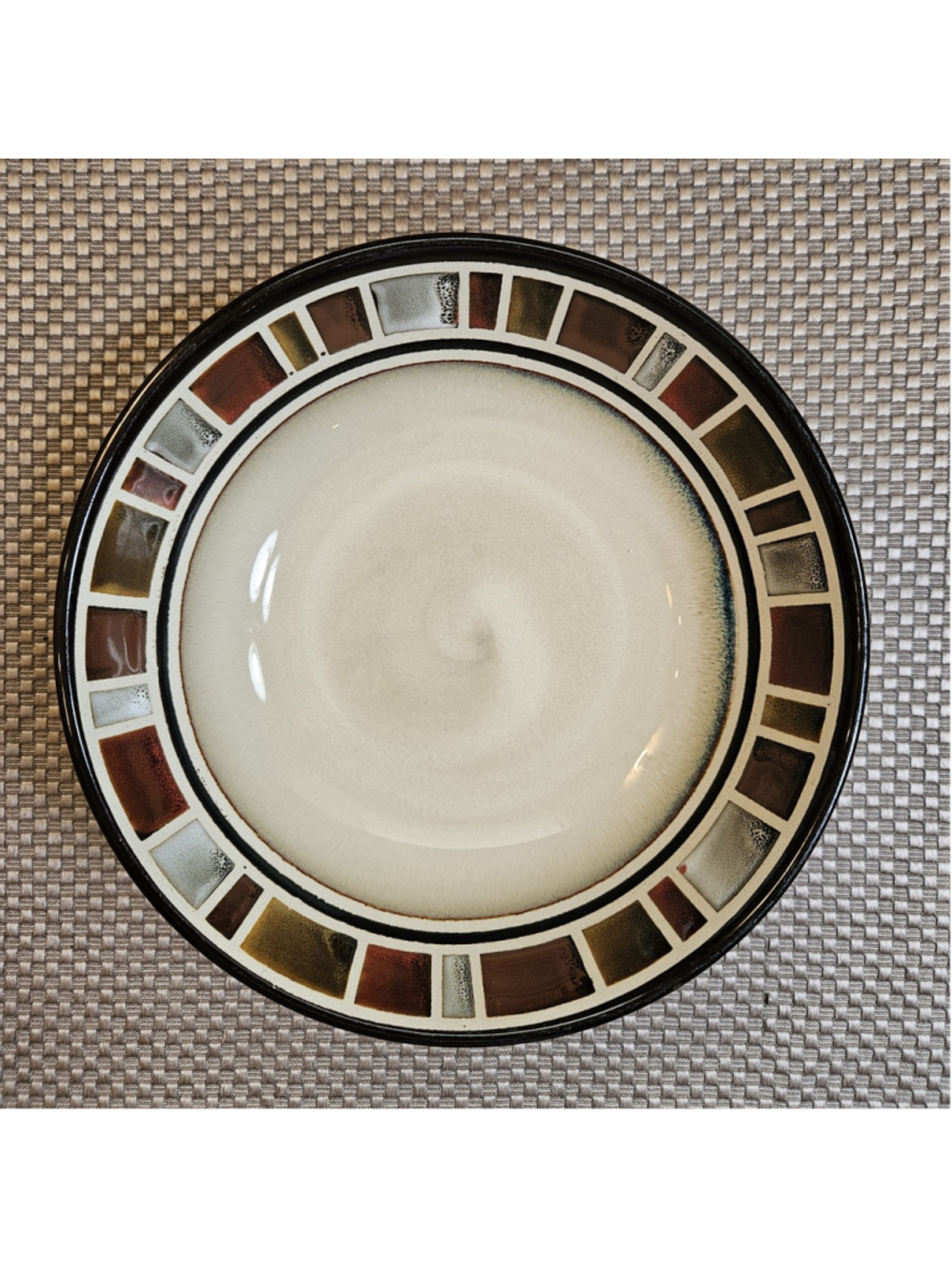 Gibson Elite Bowl 86447 Cimarron/Cream Reactive Glaze Stoneware